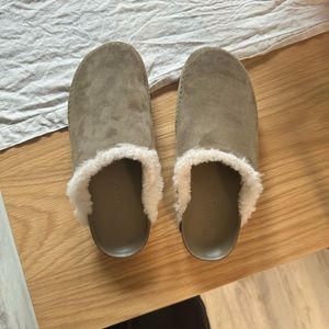 Jenni Kayne Shearling-Lined Moc Clog - color: Laurel